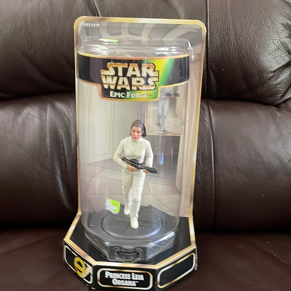 Star Wars Epic Force Princess Leia figure
